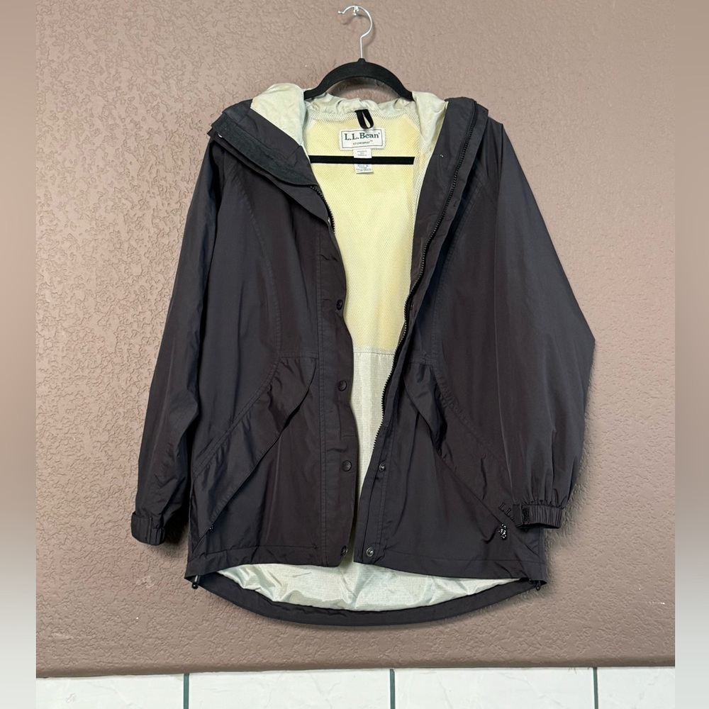 L.L .Bean Vintage  Womens Stowaway Jacket Rain Coat  Lightweight Size S